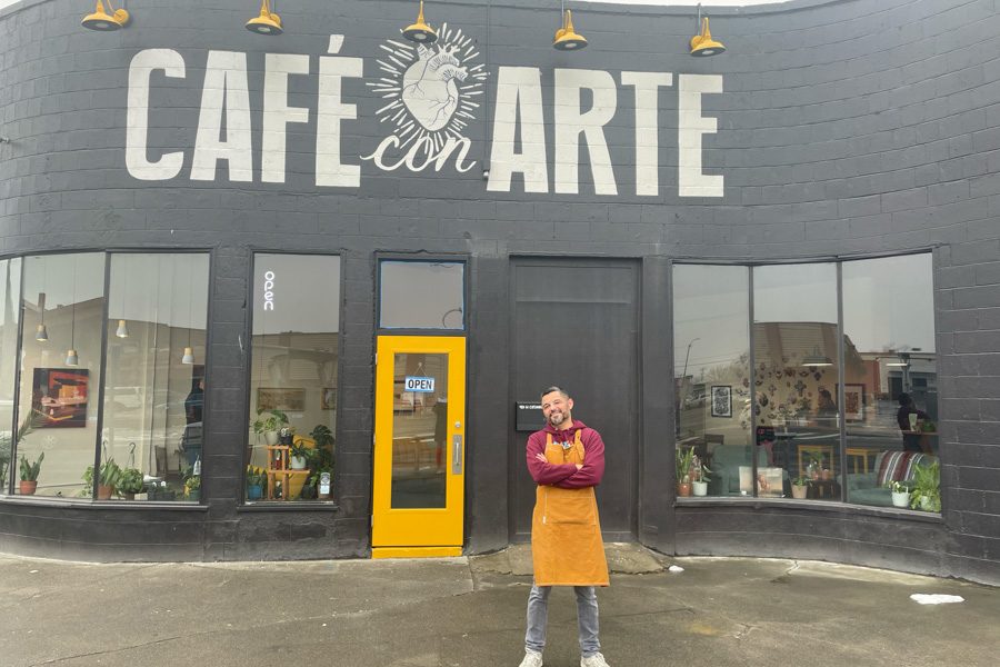 https://www.tricitiesbusinessnews.com/ext/resources/2024/10/11/Cafe-con-Arte-exterior.jpg?height=635&t=1728686191&width=1200