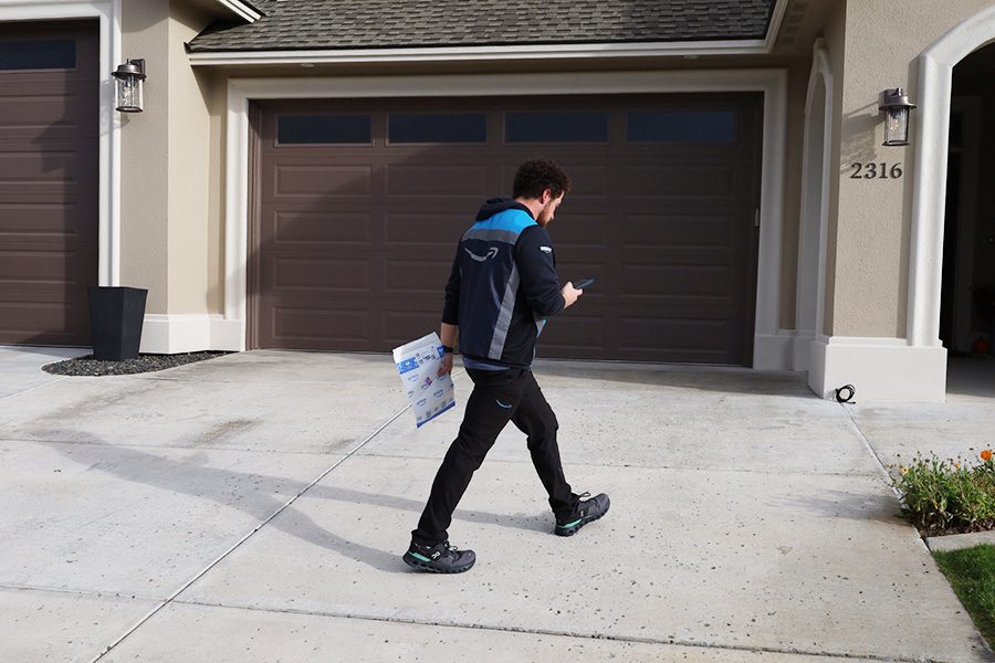 Tri-City entrepreneur builds Amazon delivery team in his hometown