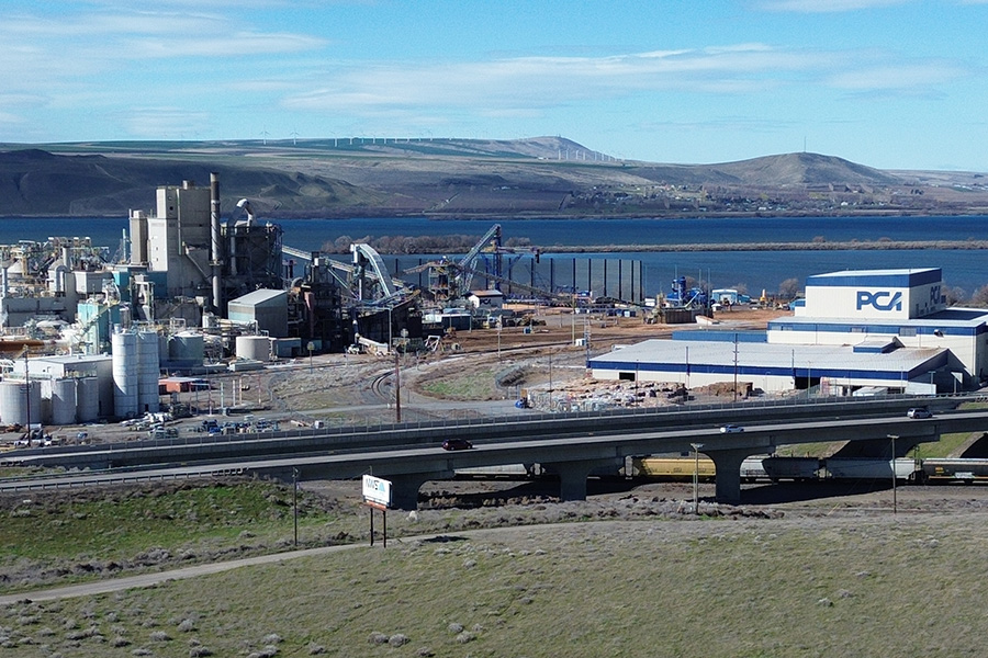 A large factory near the river in Wallula Gap.