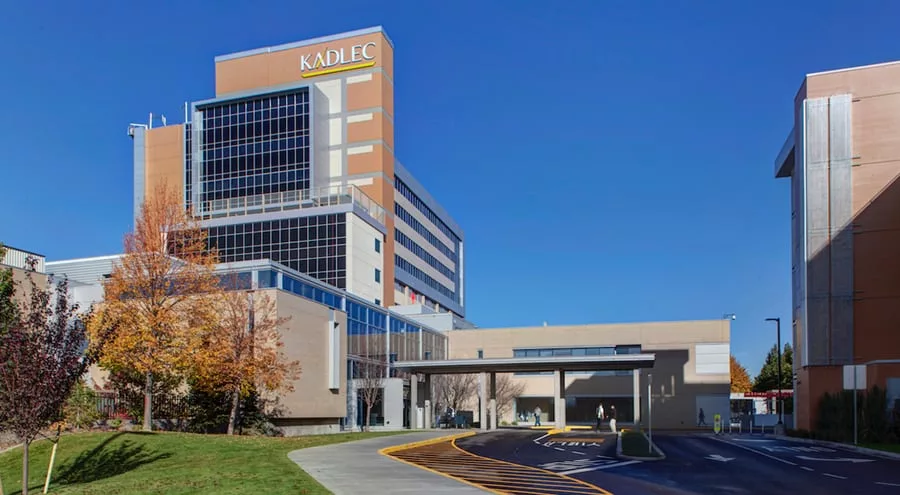 Exterior photo of Kadlec Regional Medical Center.