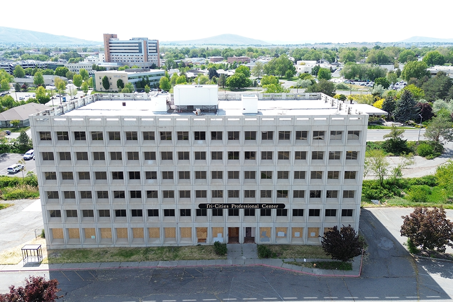 Exterior of a big empty office building.