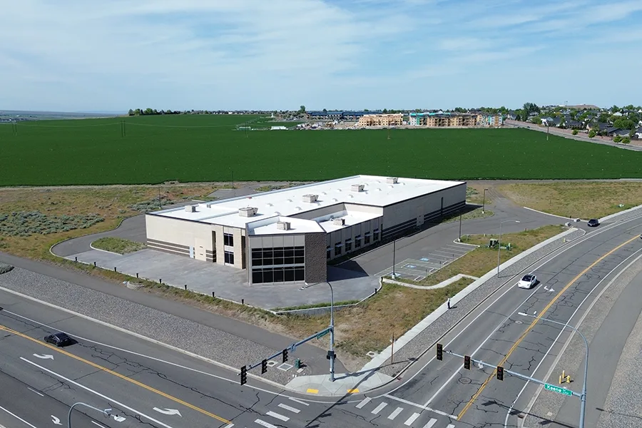 An aerial view of an empty building.