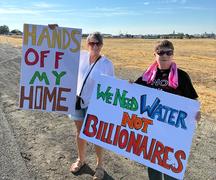 AmazonOpenHouseProtestors01