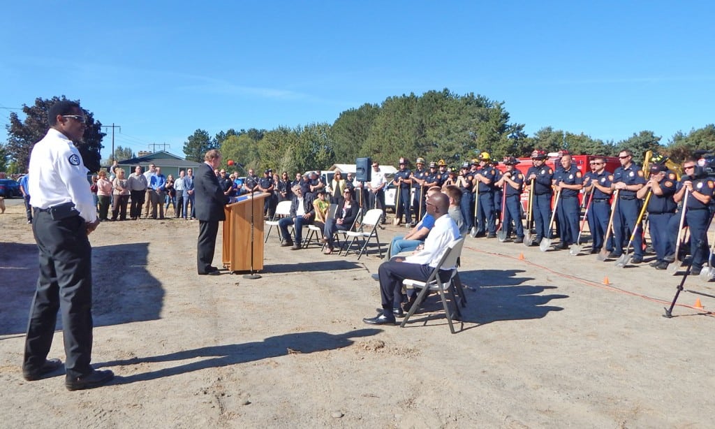 Ground breaking as Kennewick Fire Department