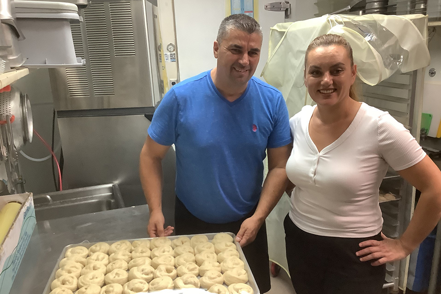 Tony Morina and his wife, Valle, start prepping food their Napoli’s Italian Restaurant kitchen each morning at 9 a.m. The restaurant is at 3280 George Washington Way in Richland. (Photo by Jeff Morrow)